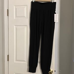 NWT Athleta Salutation Jogger